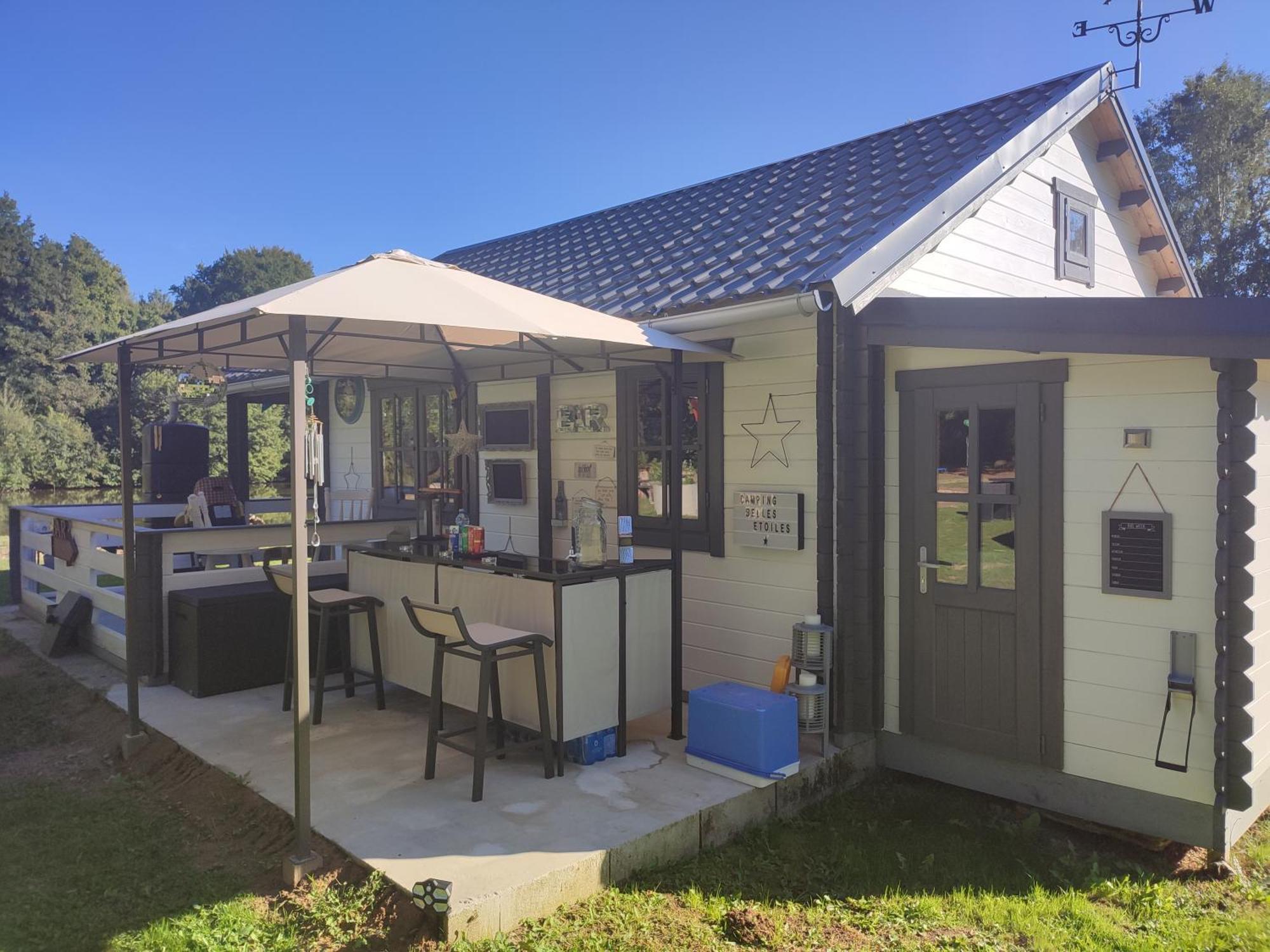 Camping Sous Les Belles Etoiles Peyrilhac Extérieur photo